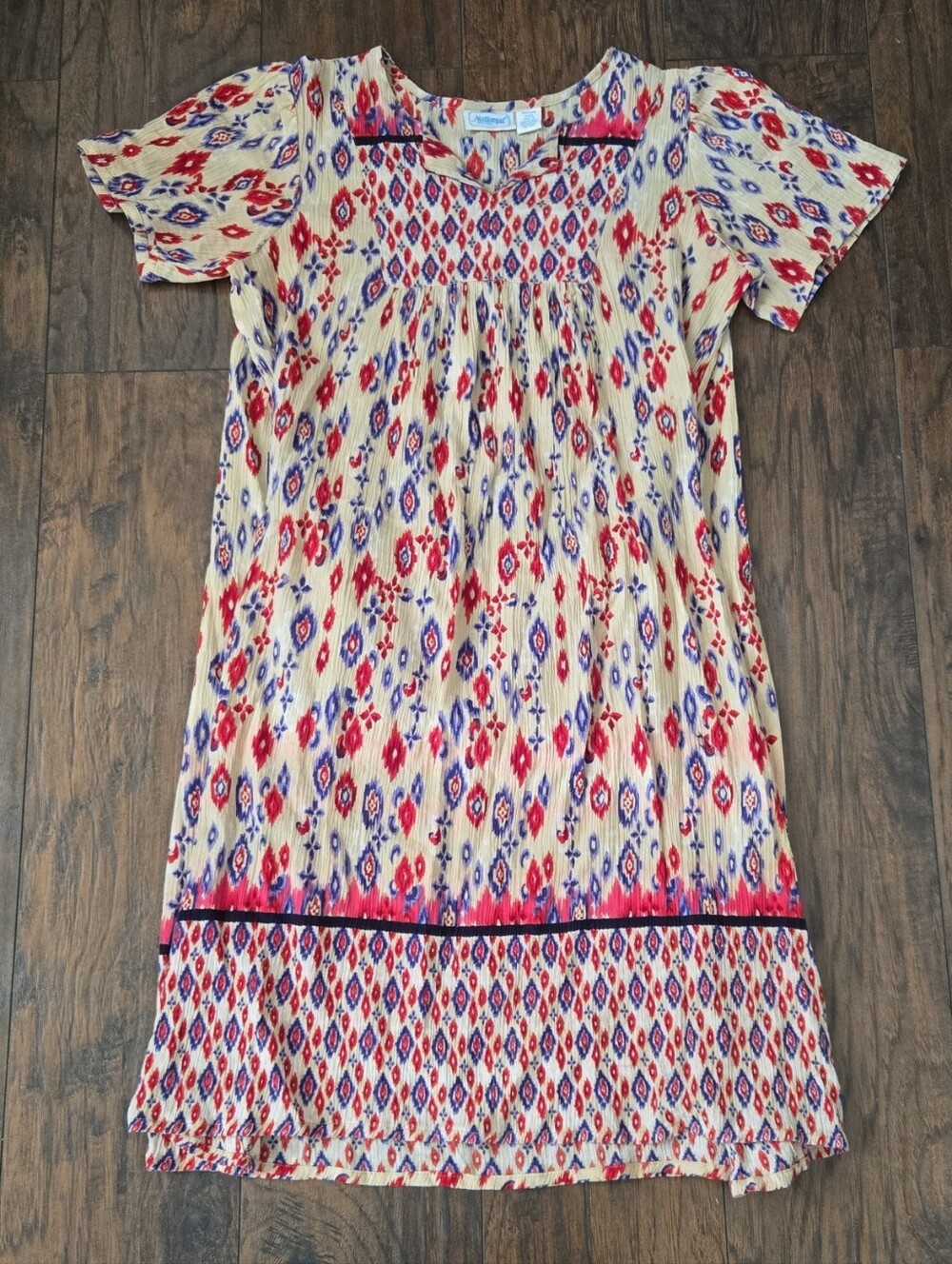 Vintage "National" Ikat Short Slv Dress in Cream, Red, & Blue. 100% Cotton. Sm